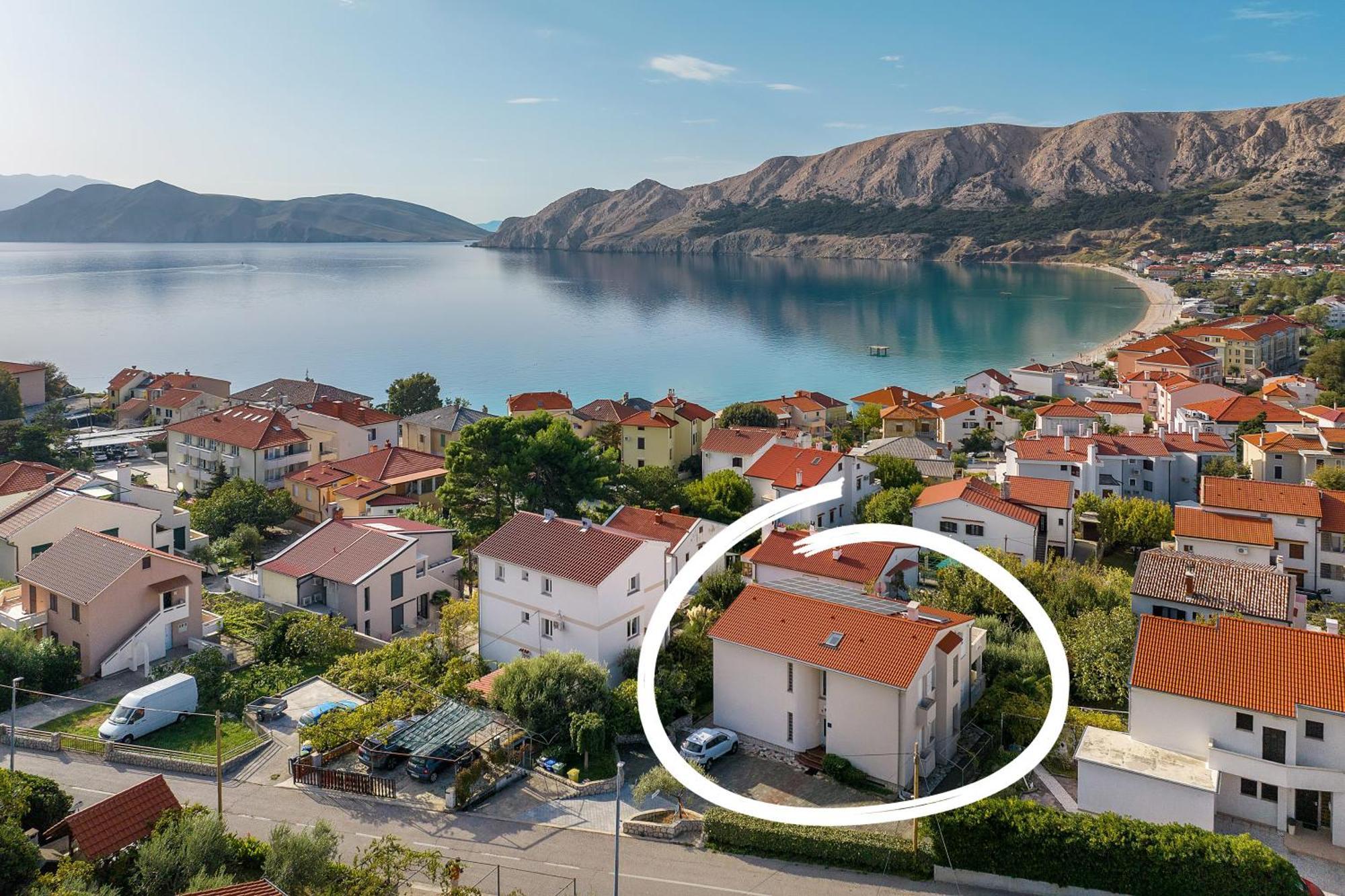 Apartments With Terrace Башка Экстерьер фото