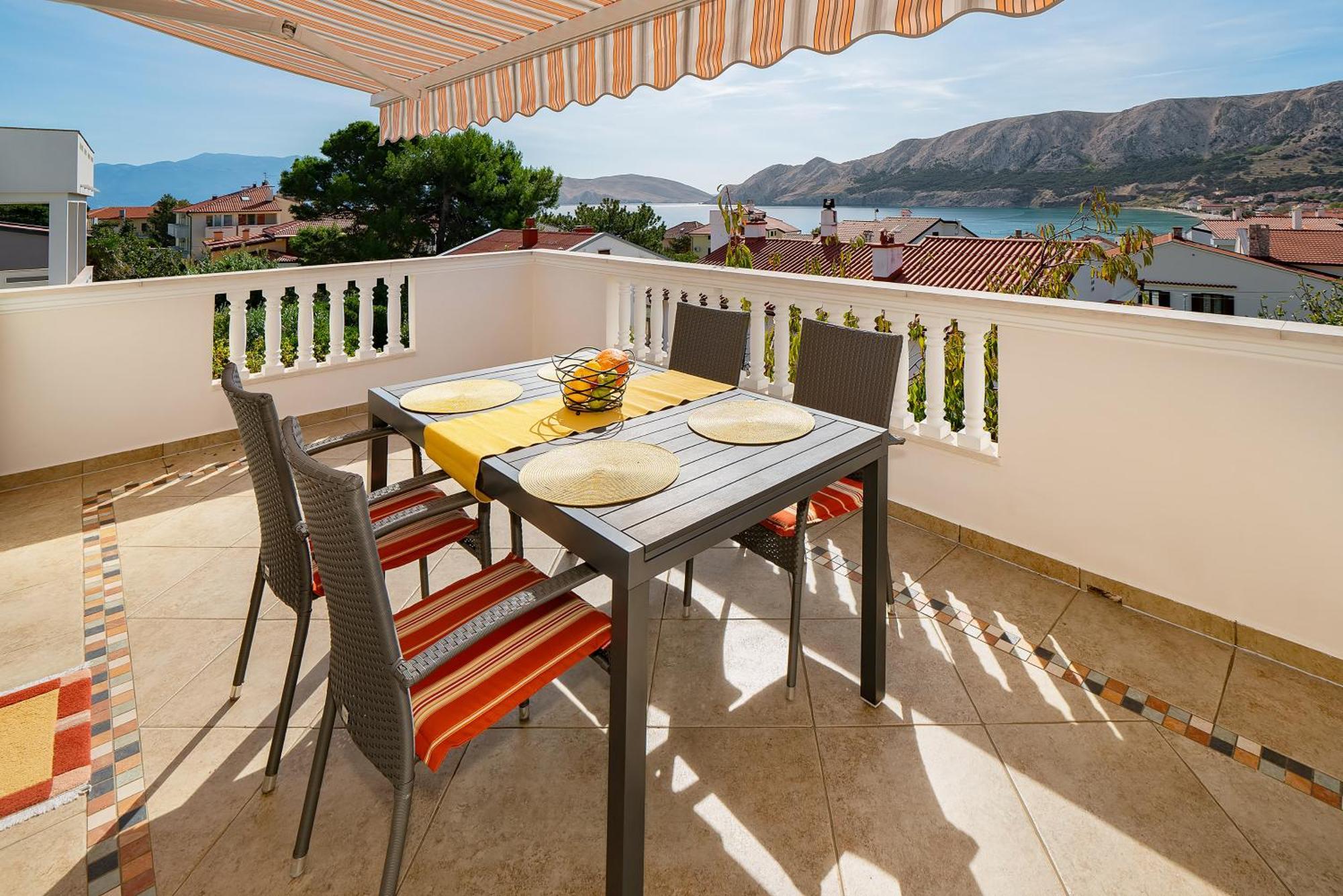 Apartments With Terrace Башка Номер фото